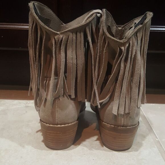 SKECHERS Suede Fringe Booties - Size 6 - Picture 5 of 6